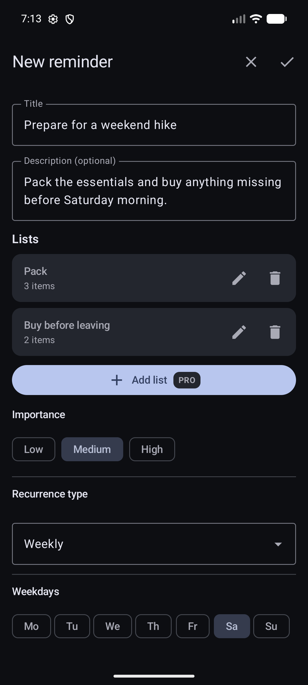 Full editor showing the reminder title, description, two checklists, importance, and weekly recurrence